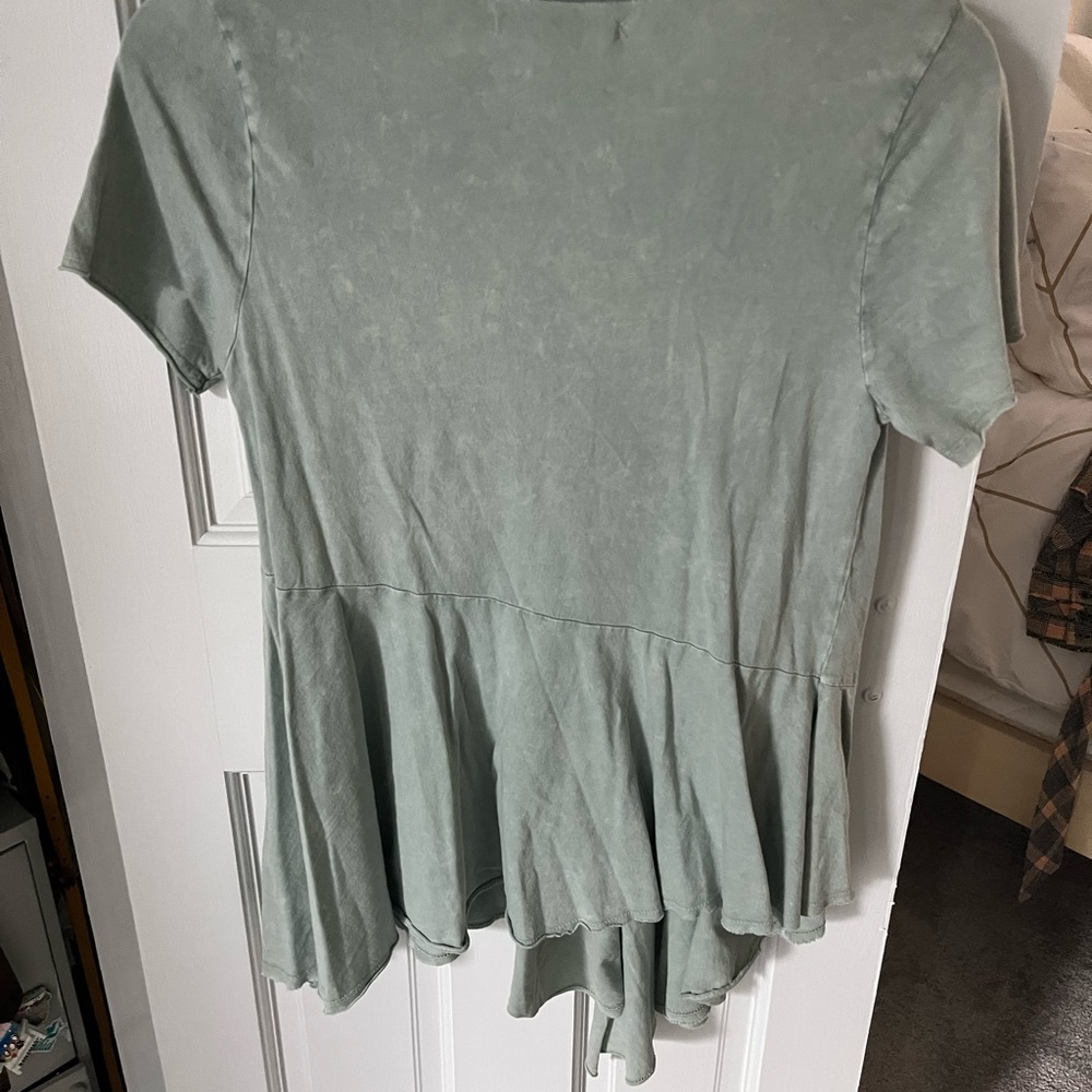 Tee shirt